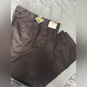 Roundtree & Yorke Dress Pants